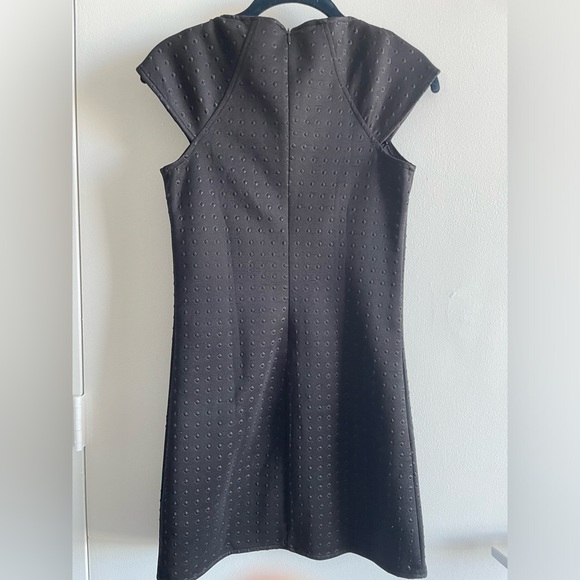 Vero Moda Black capped sleeve dress - Picture 2 of 4